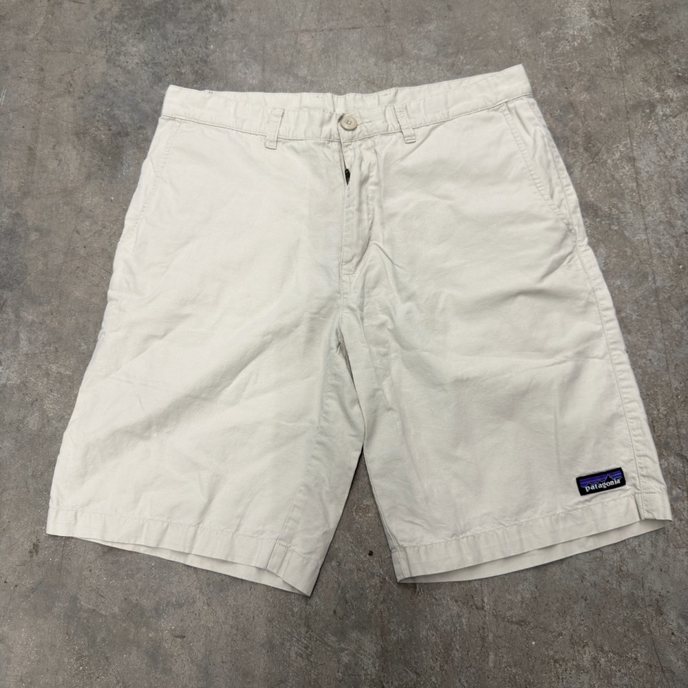 Patagonia Men’s Cream Flat-Front Chino Shorts